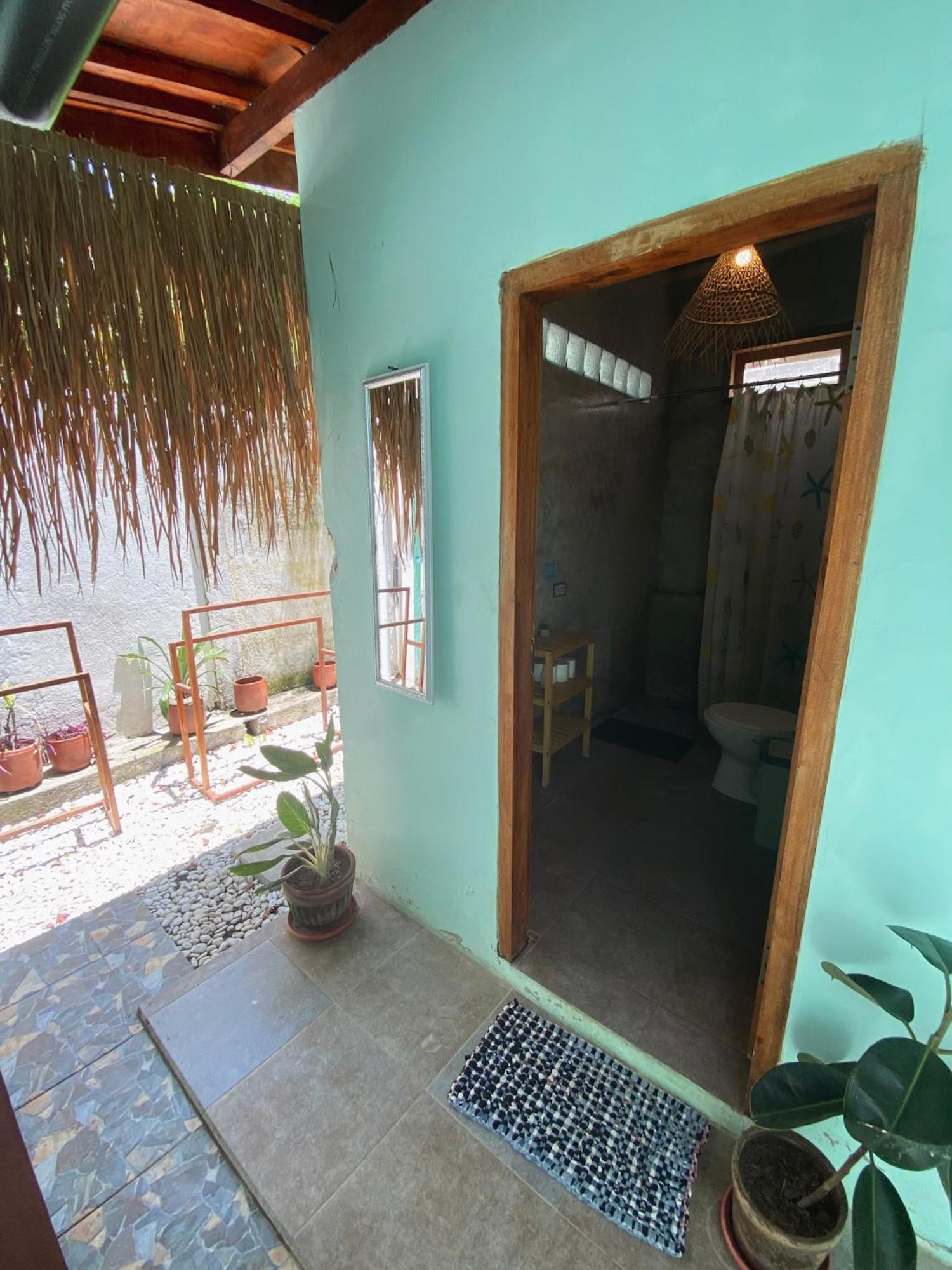 Secret Spot Surf And Stay Kuta  Ngoại thất bức ảnh