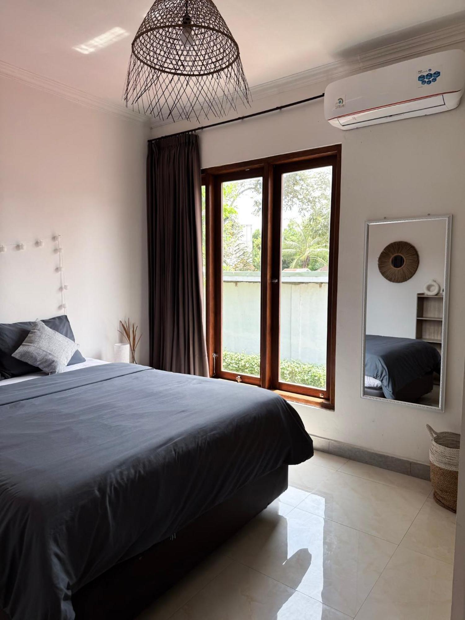 Secret Spot Surf And Stay Kuta  Ngoại thất bức ảnh