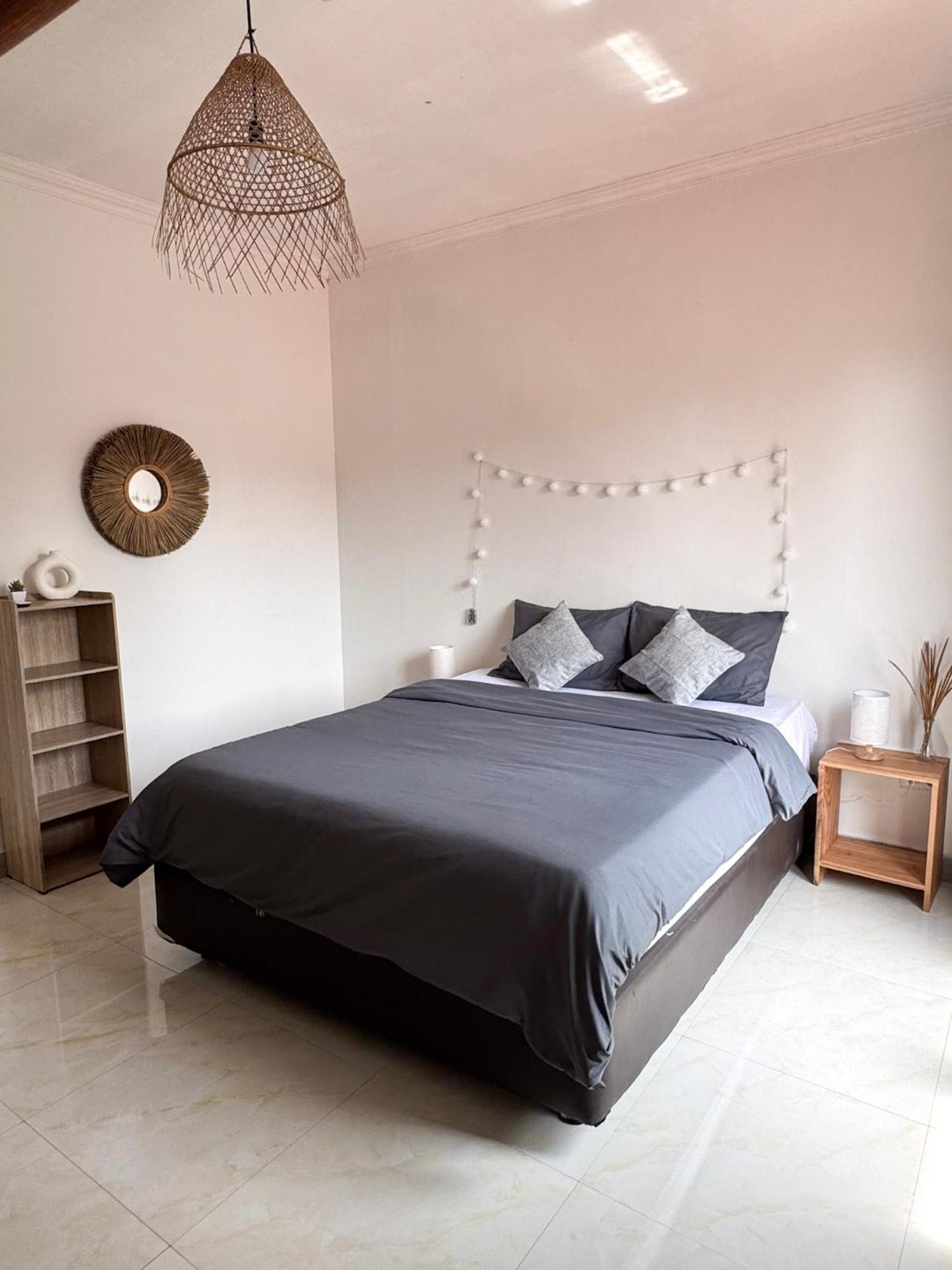 Secret Spot Surf And Stay Kuta  Ngoại thất bức ảnh